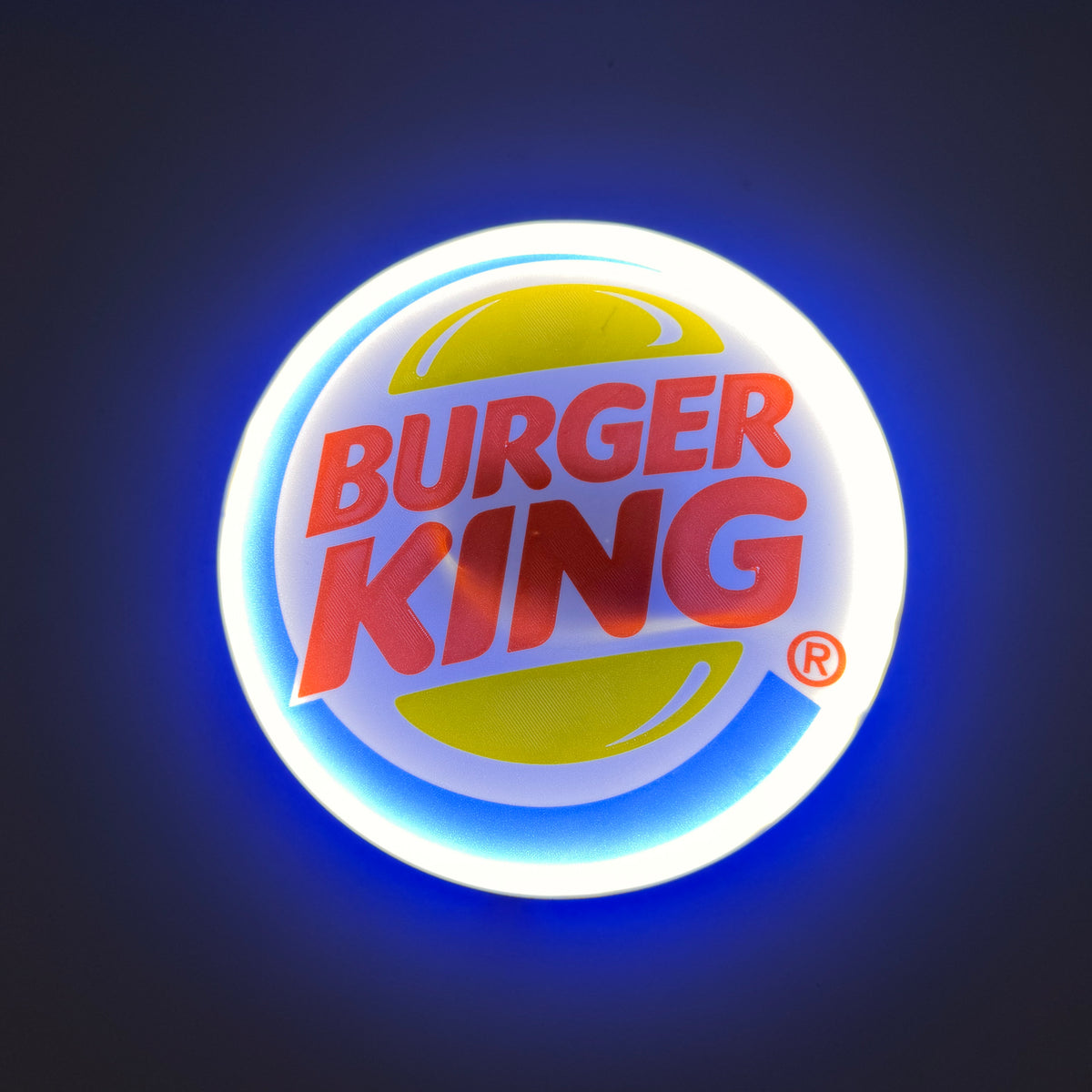 Leuchtende Burger King Lampe im Dunkeln mit LED-Beleuchtung