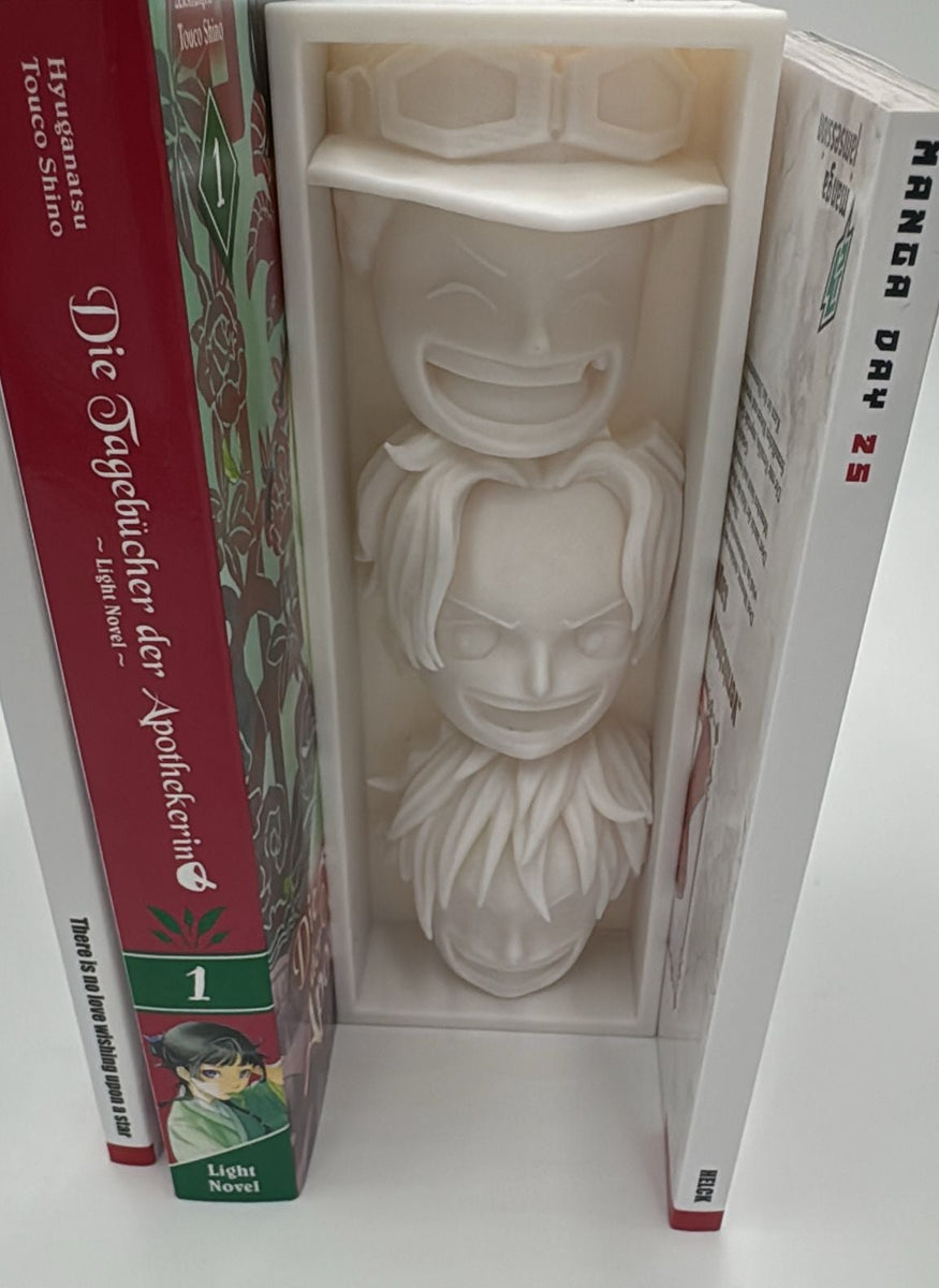 One Piece Comic Halter mit Manga-Sammlung im Regal – perfekte Anime-Deko