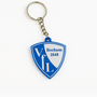 Nahaufnahme des VfL Bochum Schlüsselanhängers mit feiner 3D-Druckstruktur und Metallkette