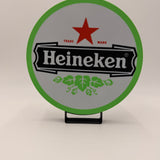 Heineken Lampe im Dunkeln mit gleichmäßiger LED-Beleuchtung