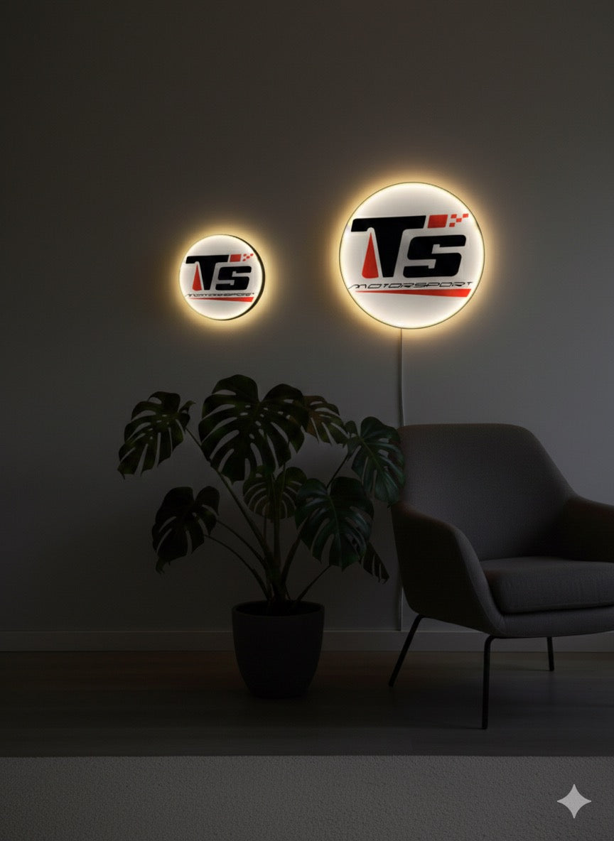 TS Motorsport LED-Lampe rund, 33 cm Größe, beleuchtetes Logo